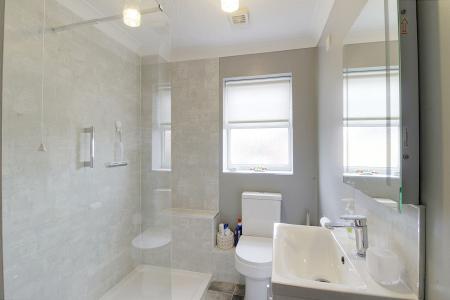 2 bedroom Semi-detached house for sale in Lady Margarets Avenue, Deeping St. James, PE6