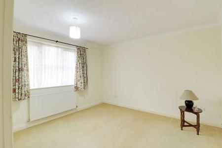 3 bedroom Detached bungalow to let in Maltby Drive, Baston, PE6