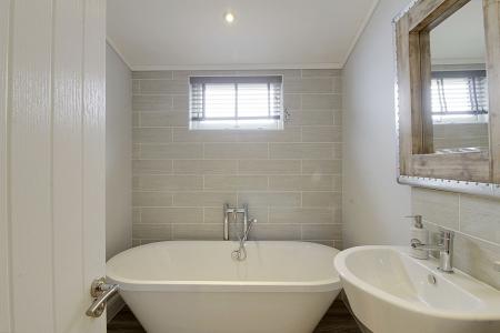 3 bedroom Lodge for sale in Langtoft Lakes, Spion Kop Lane, PE6