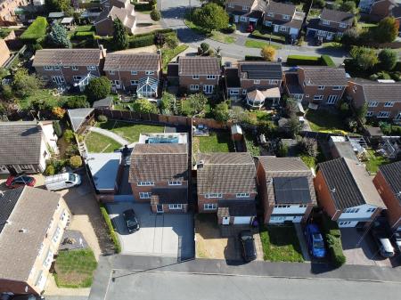 4 bedroom Detached house for sale in Beech Close, Market Deeping, PE6