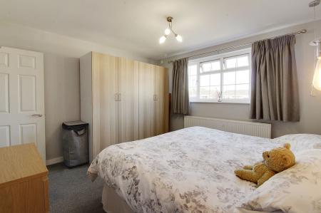 4 bedroom Detached house for sale in Beech Close, Market Deeping, PE6