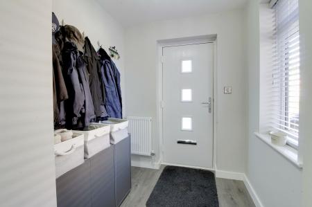 4 bedroom Detached house for sale in Beech Close, Market Deeping, PE6