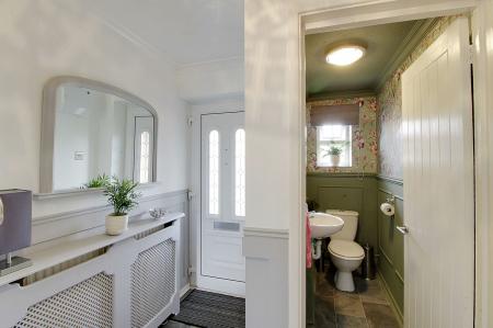 4 bedroom Link detached house for sale in Swift Close, Deeping St. James, PE6
