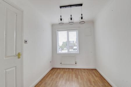 3 bedroom Terraced House to let in Wheatfield, Langtoft, PE6