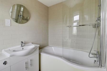 3 bedroom Terraced House to let in Wheatfield, Langtoft, PE6