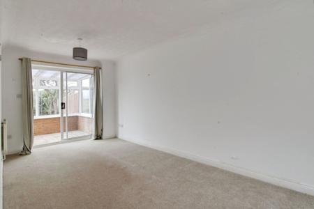 3 bedroom Terraced House to let in Wheatfield, Langtoft, PE6