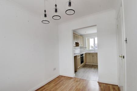 3 bedroom Terraced House to let in Wheatfield, Langtoft, PE6