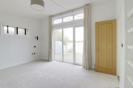 2 bedroom Lodge for sale in Spion Kop Farm, Langtoft Lakes, PE6
