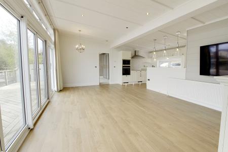 2 bedroom Lodge for sale in Spion Kop Farm, Langtoft Lakes, PE6