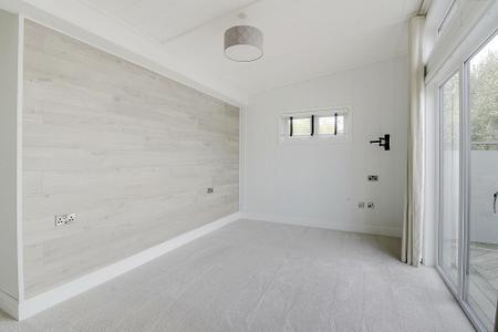 2 bedroom Lodge for sale in Spion Kop Farm, Langtoft Lakes, PE6