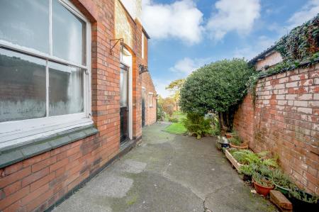 4 bedroom Semi-detached house for sale in Character & Charm at Craven Street, Melton Mowbray,LE13 0QU