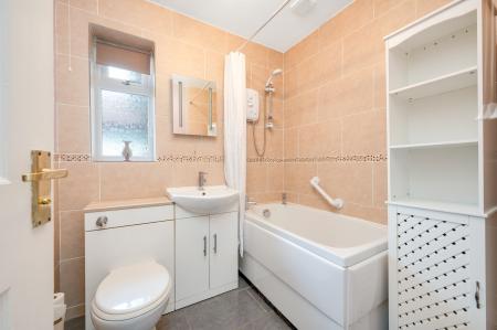 3 bedroom Bungalow for sale in No Chain Bungalow on Galsworthy Crescent, Melton, LE13 1JD