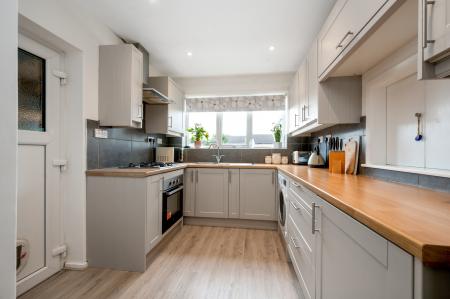 3 bedroom Semi-detached house for sale in New Kitchen on Klondyke Way, Asfordby, LE14 3TW