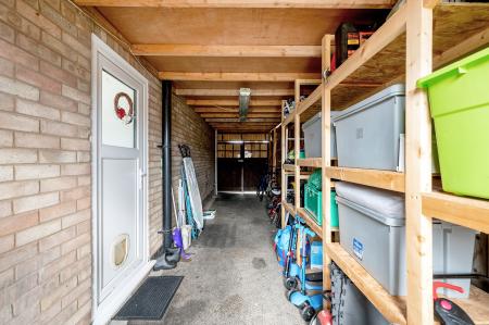 3 bedroom Semi-detached house for sale in New Kitchen on Klondyke Way, Asfordby, LE14 3TW