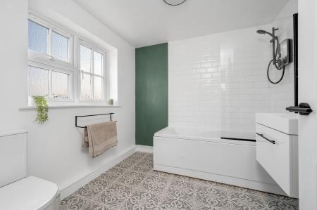 3 bedroom Cottage for sale in Stunning Kitchen Diner in Eastwell, Main Street, LE14 4EH