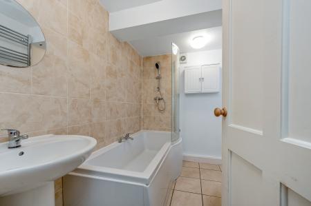 2 bedroom Character Property for sale in NO CHAIN IN ASFORDBY, Main Street LE14 3TS