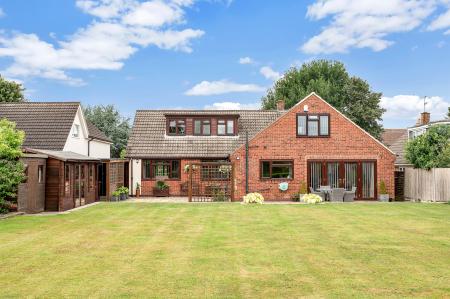 4 bedroom Detached house for sale in Exceptional Family Living At Ashview ,Kirby Bellars,LE14 2EA