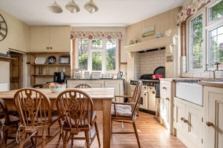 4 bedroom Detached house for sale in Ferndale House, Main Street, Asfordby, LE14 3RZ