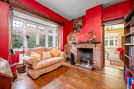 4 bedroom Detached house for sale in Ferndale House, Main Street, Asfordby, LE14 3RZ