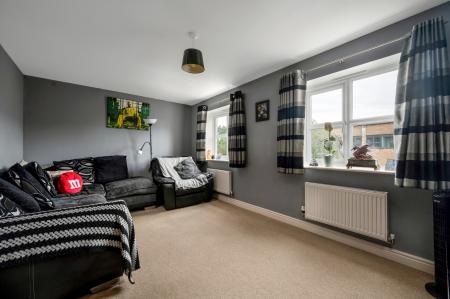 4 bedroom Town house for sale in Versatile Family Home on Rossiter Close, Melton, LE13 0NZ