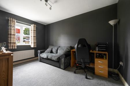 4 bedroom Town house for sale in Versatile Family Home on Rossiter Close, Melton, LE13 0NZ