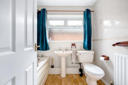 2 bedroom Detached bungalow for sale in No Onward Chain at Tamar Road, Melton Mowbray, LE13 0DR