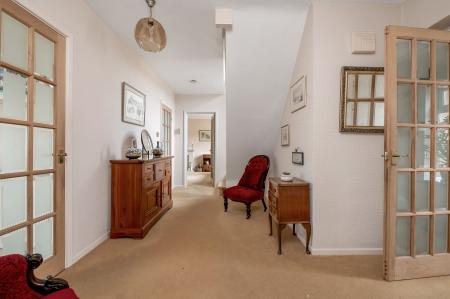5 bedroom Detached house for sale in Spacious Village Home on The Close, Burton Lazars, LE14 2UX
