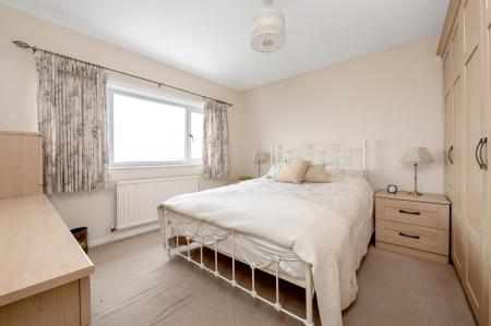 5 bedroom Detached house for sale in Spacious Village Home on The Close, Burton Lazars, LE14 2UX