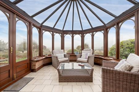 5 bedroom Detached house for sale in Spacious Village Home on The Close, Burton Lazars, LE14 2UX