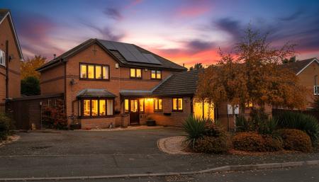 Annexe & Family Home on Delamare Road, Melton, LE13 1PL