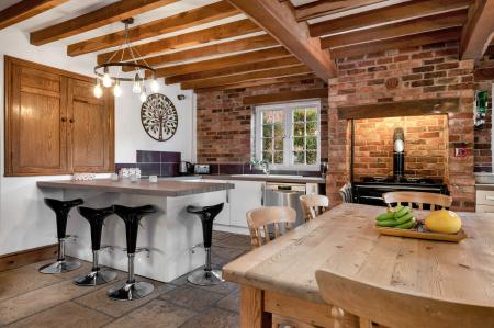 4 bedroom Detached house for sale in Stunning Views at The Oaks in Goadby Marwood, LE14 4LN