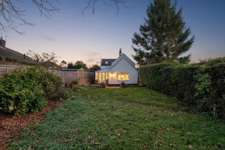 4 bedroom Detached house for sale in The Wonderful White Cottage in Old Dalby, LE14 3LA