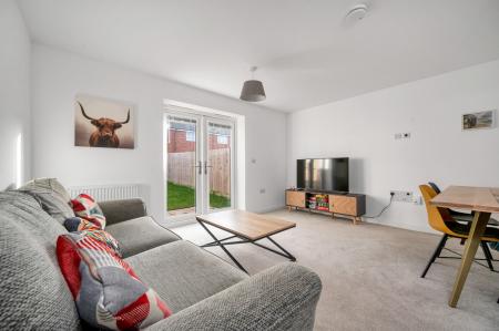 Nearly New Home on King Edward Avenue, Melton, LE13 1FW