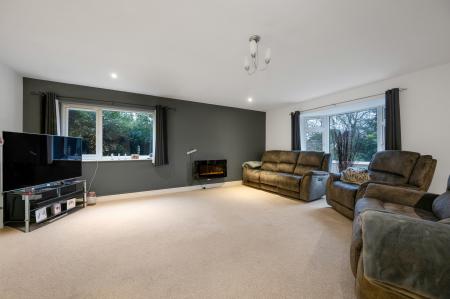 3 bedroom Bungalow for sale in South Facing Garden on Gartree Court, Melton, LE13 0RF