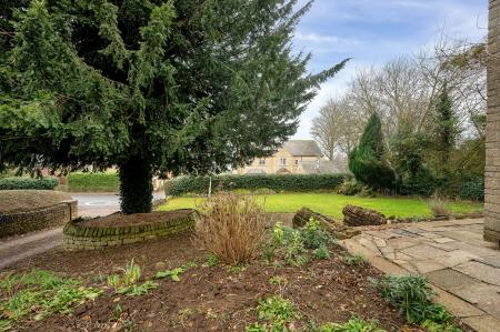 4 bedroom Detached house for sale in The Idyllic Kendon House, Waltham On The Wolds, LE14 4AJ