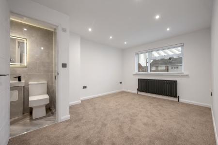 4 bedroom Detached house for sale in Stunning Refurbed Family Home on Waltham Rise, LE13 1EJ