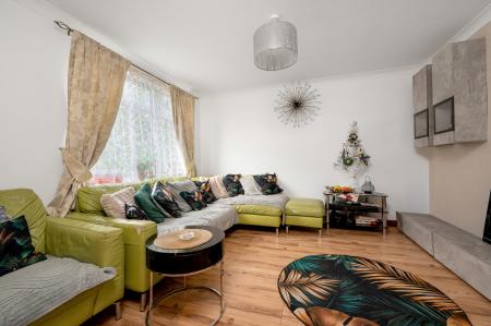 3 bedroom Semi-detached house for sale in Tranquil Spacious Home on Thrush Close, Melton, LE13 0QF