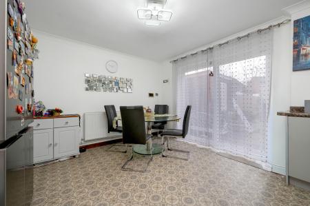 3 bedroom Semi-detached house for sale in Tranquil Spacious Home on Thrush Close, Melton, LE13 0QF