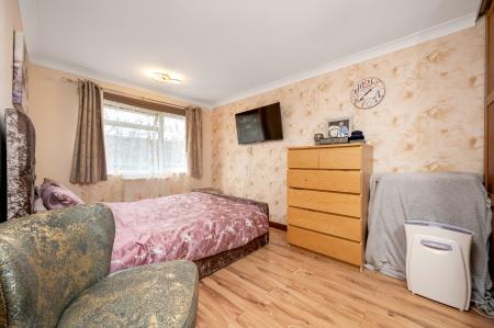 3 bedroom Semi-detached house for sale in Tranquil Spacious Home on Thrush Close, Melton, LE13 0QF