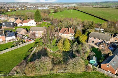 4 bedroom Detached house for sale in Huge Potential at Kirby Lane House, Burton Road, LE13 1DN