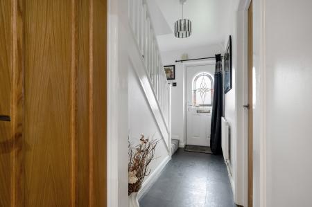 3 bedroom Semi-detached house for sale in Extended Home on Lake Terrace, Melton Mowbray, LE13 0BZ