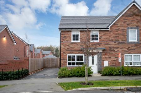 3 bedroom Semi-detached house for sale in Appealing Home on Alderman Road. Melton Mowbray, LE13 0UW