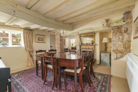 2 bedroom Cottage for sale in Modernised Stone Built Cottage in Holwell, LE14 4SZ