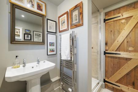 2 bedroom Cottage for sale in Modernised Stone Built Cottage in Holwell, LE14 4SZ