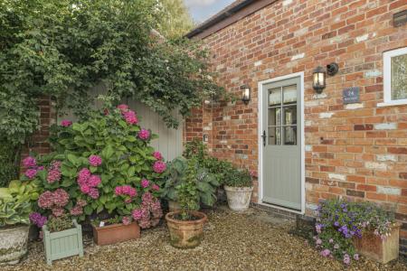 2 bedroom Cottage for sale in Modernised Stone Built Cottage in Holwell, LE14 4SZ