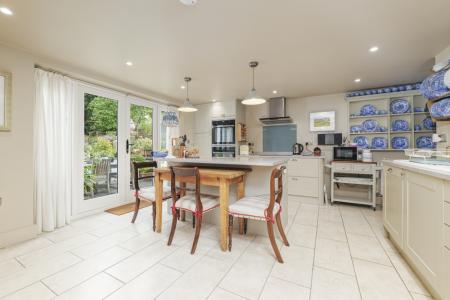 2 bedroom Cottage for sale in Modernised Stone Built Cottage in Holwell, LE14 4SZ