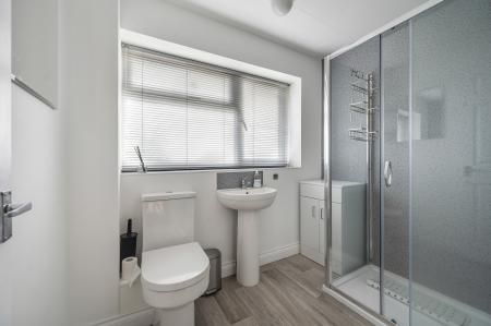 3 bedroom Terraced House to let in Sherwood Drive, Melton Mowbray, LE13