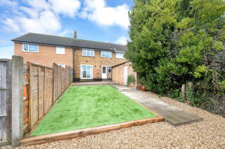 3 bedroom Terraced House to let in Sherwood Drive, Melton Mowbray, LE13