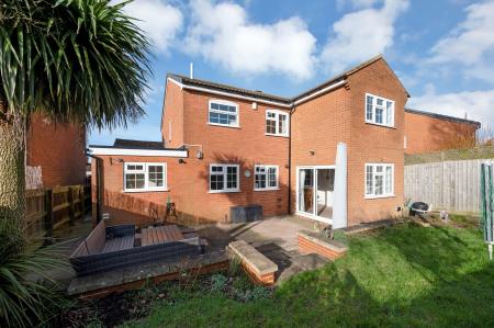 4 bedroom Detached house for sale in High Desired Location on Keats Close, Melton, LE13 1NZ