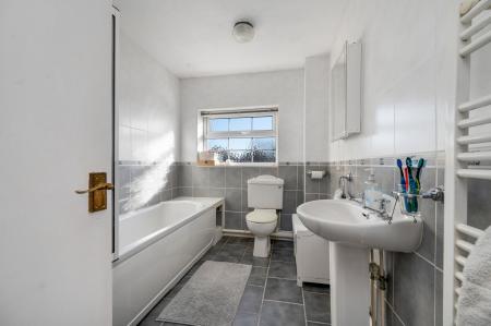 4 bedroom Detached house for sale in High Desired Location on Keats Close, Melton, LE13 1NZ